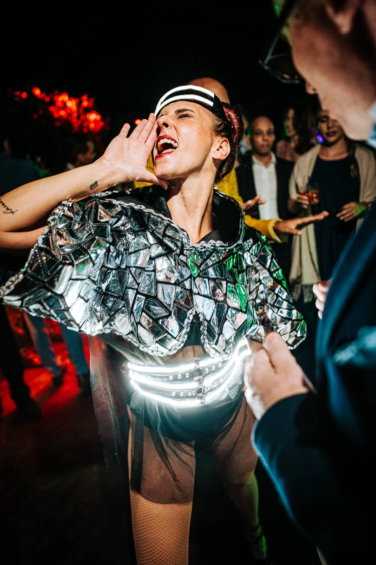 Ballerini LED — spettacoli e accoglienza BGlare Performers