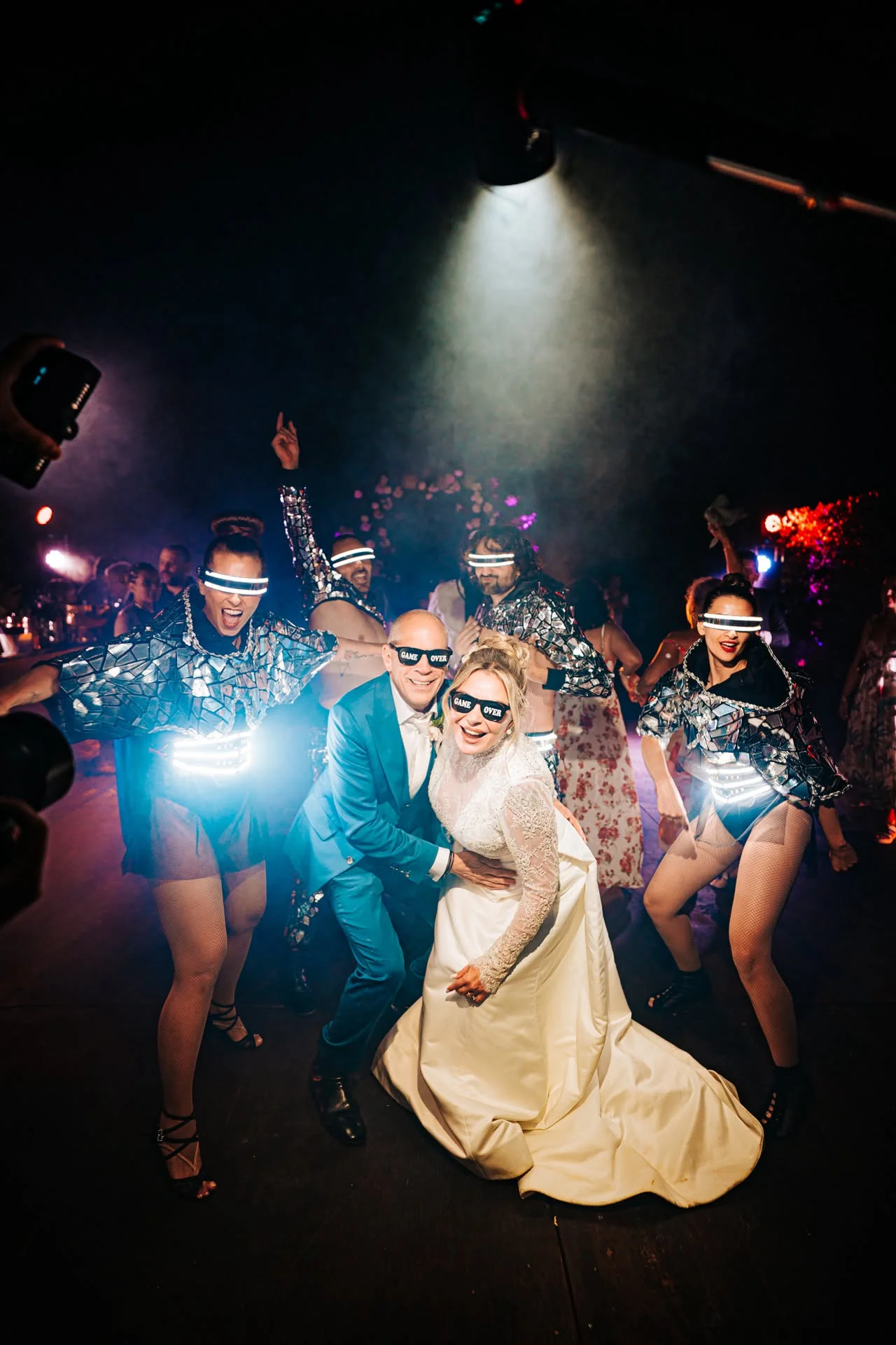 Ballerini LED durante un wedding party